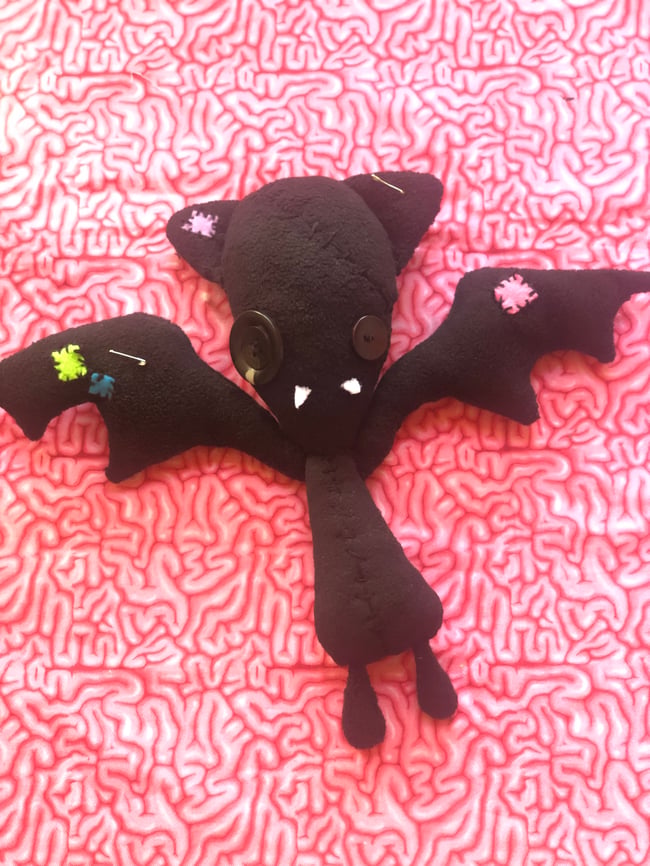 SOLD Vamplet