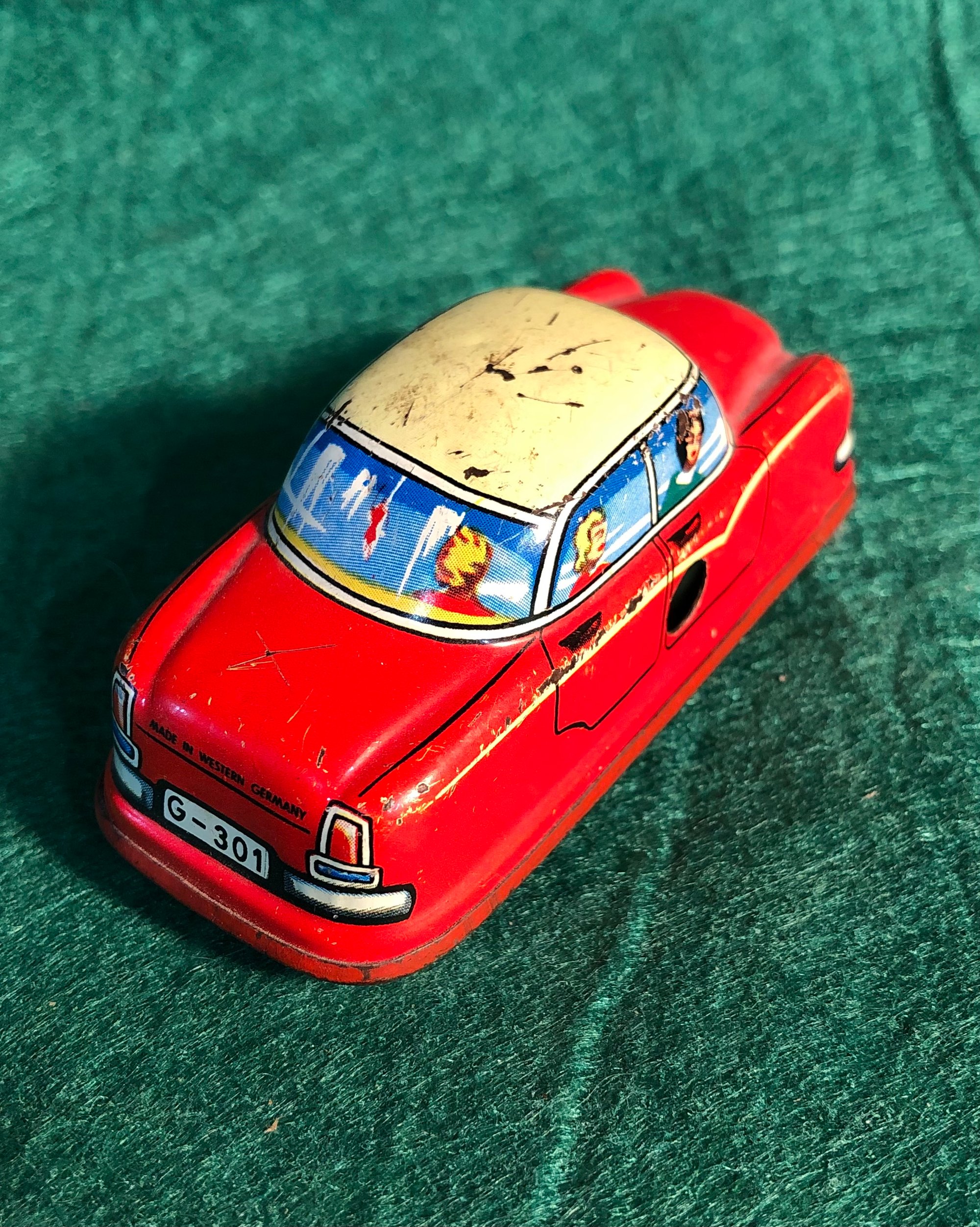 Technofix G-301 Tin Wind Up Car | Collective Soul Creations