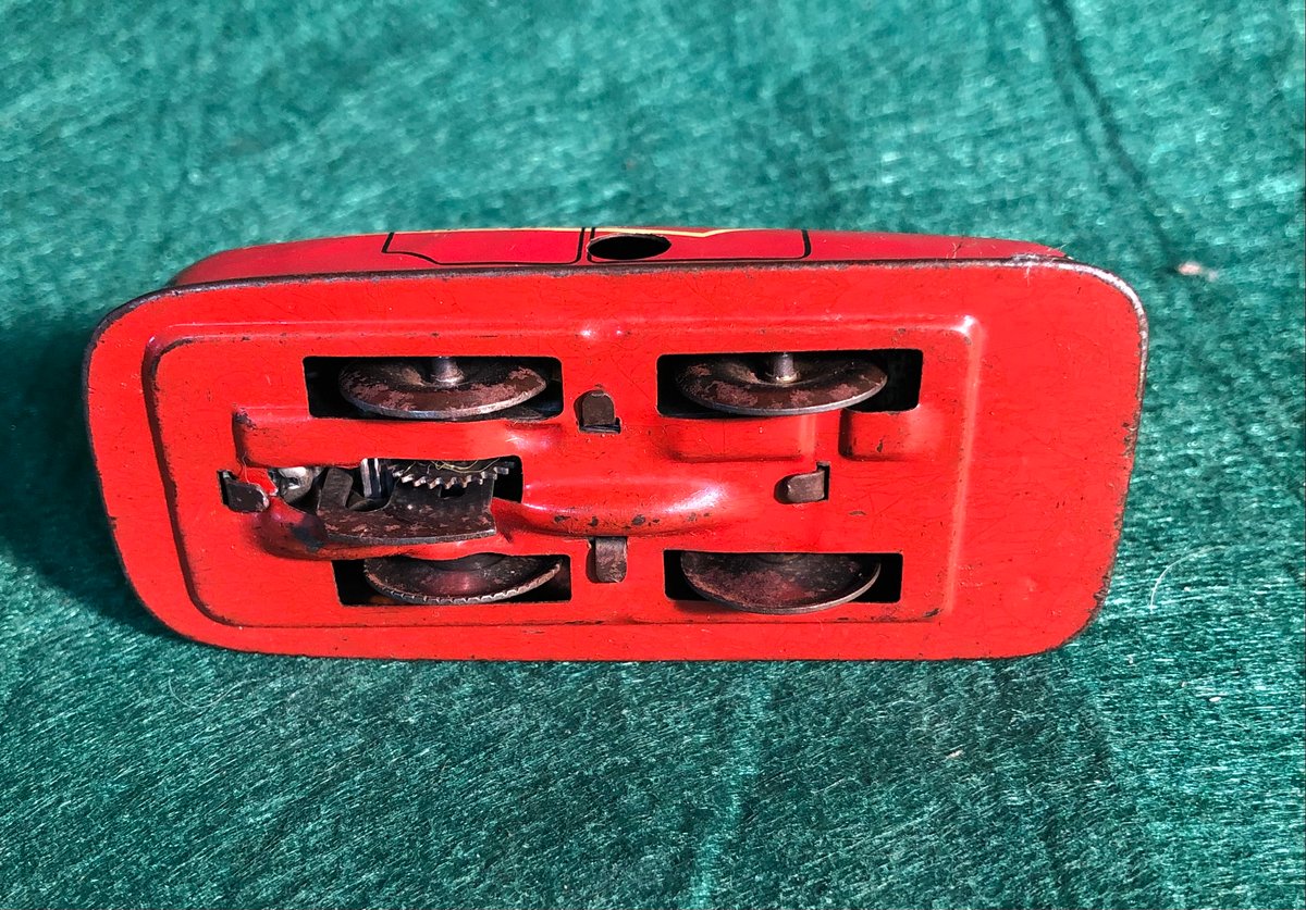 79C6FDB4-2855-4839-A906-