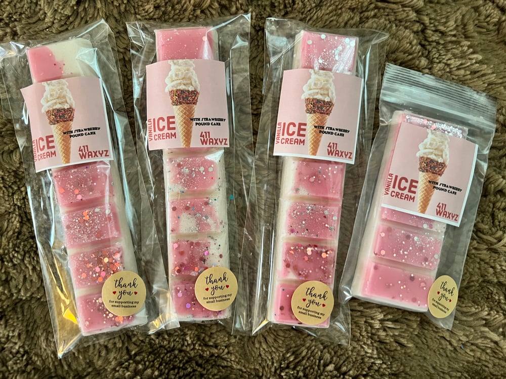 Image of Vanilla Ice Cream & Strawberry Pound Cake Blend