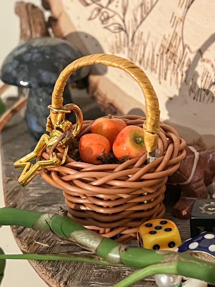 Image of Basket of Apples Keychain