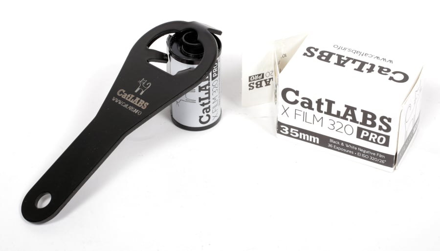 Image of 35mm film cartridge opener (CLFCO)