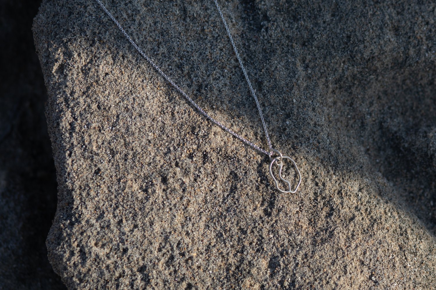 Image of Silver Vulva Wire Pendant Necklace