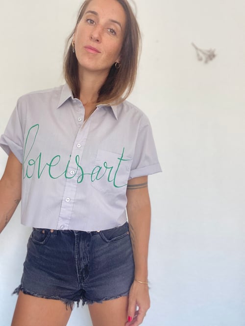 Image of Chemise crop "love is art"