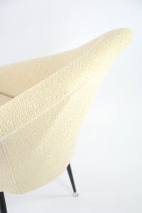 Image 4 of Fauteuil coquille bouclette beige