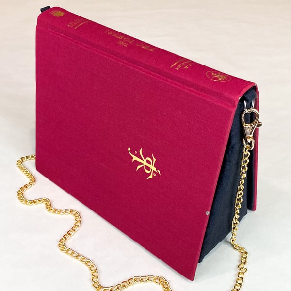 Image of The Two Towers Book Purse, Lord of the Rings, J.R.R. Tolkien 