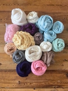 Image of Wool Fluff 17 pieces 