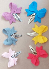 Image 1 of Pretty Bow