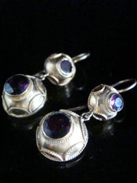 Image 1 of Stunning Victorian high carat 15ct yellow gold almandine garnet earrings