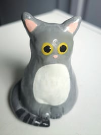 Image 1 of Gray Cat Figure