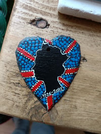 Image 2 of Limited edition Queen Elizabeth II heart