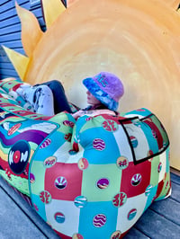 Image 3 of SLSL Inflatable Festi Couch 