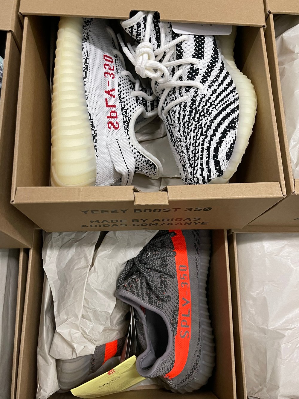 LOT OF SZ 9 YEEZY - FIRST RELEASES
