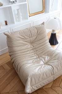 Image 5 of Chauffeuse Togo ligne roset 