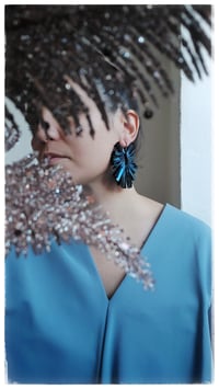 Image 4 of PEACOCK earrings - Blu Metal