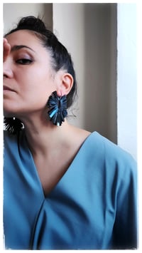 Image 2 of PEACOCK earrings - Blu Metal