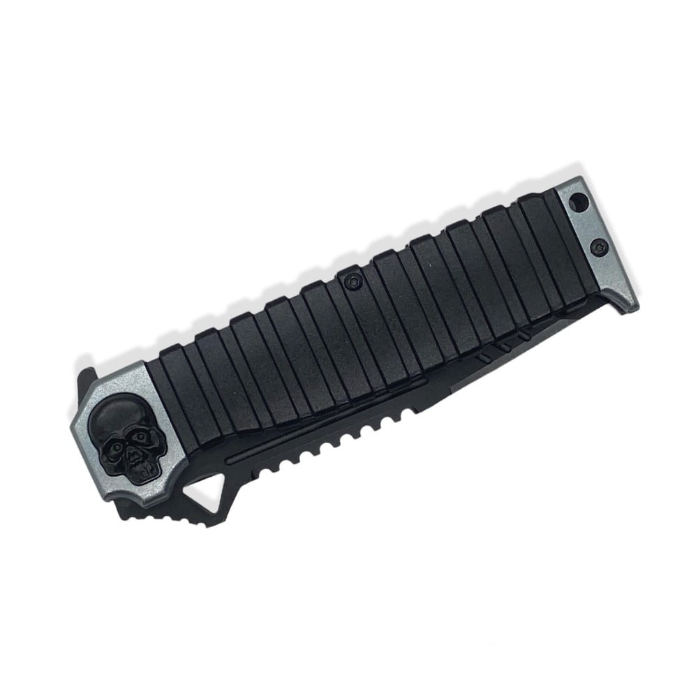 Black Skull Knife