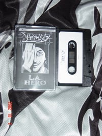 AEGYO VS. L.A. HERØ
