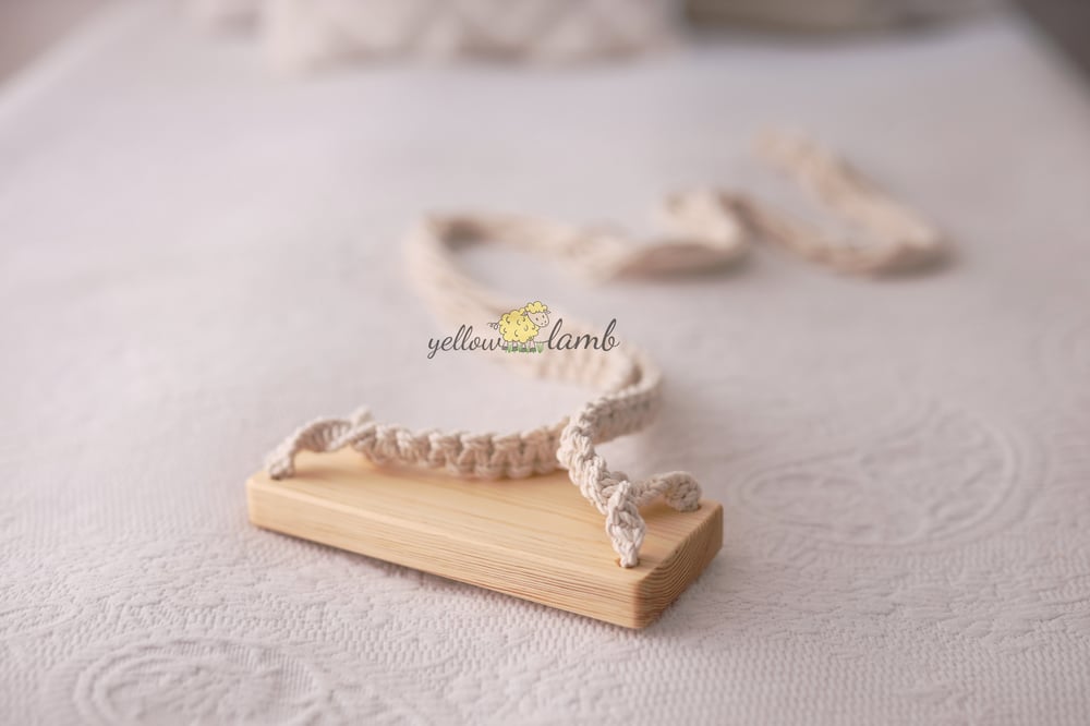 Image of « tiny macrame swing - cream with natural wood - #2 »