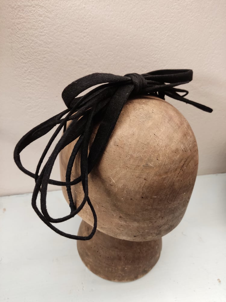 Image of Fascinator fiocco nero 