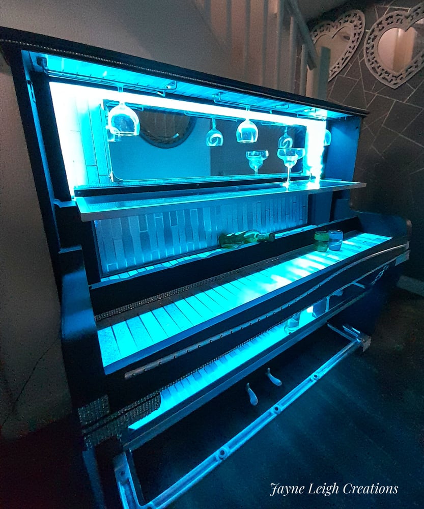 Image of Piano Bar