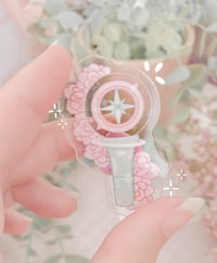 Image 2 of ⊹K-POP LIGHTSTICK PIN⊹