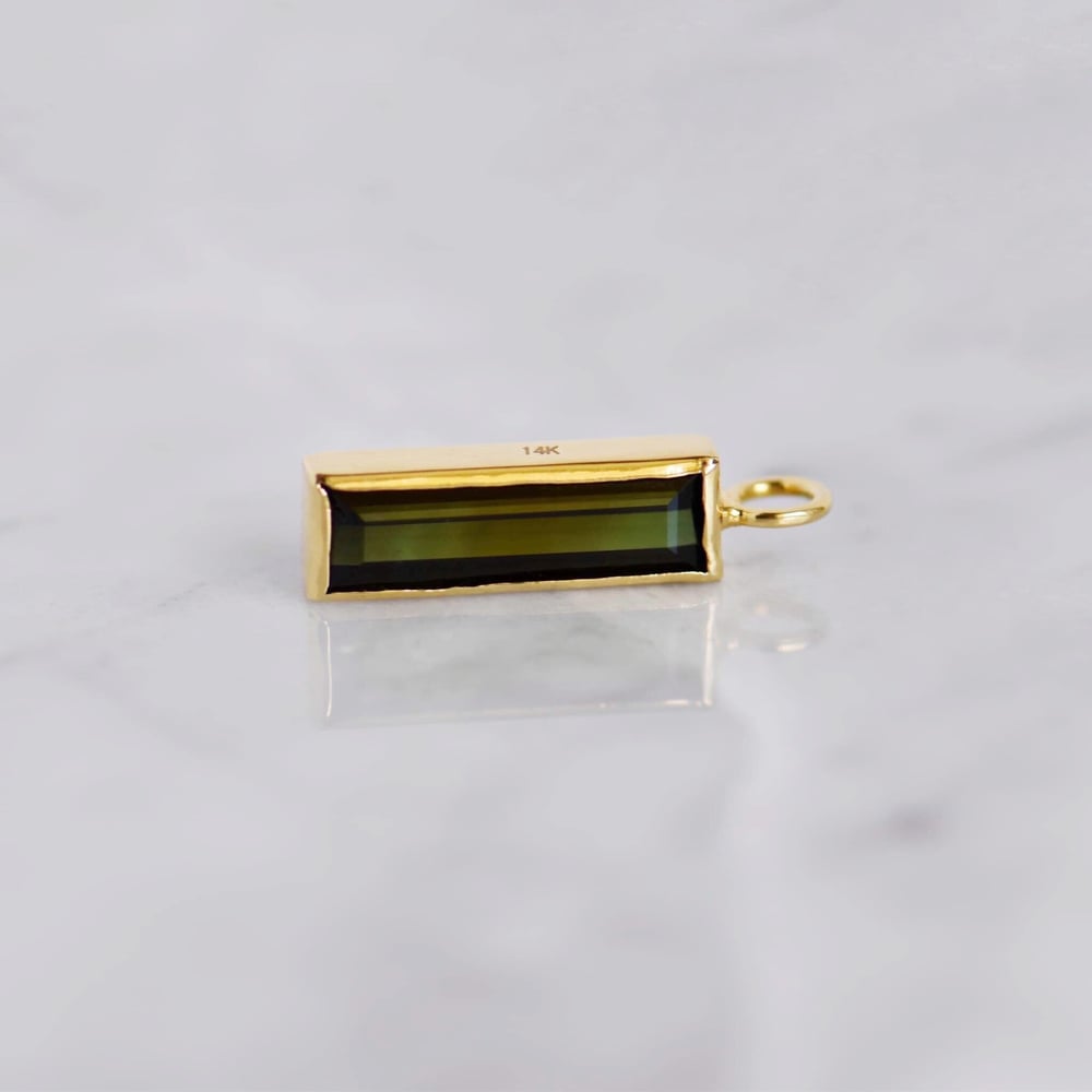 Image of Green Tourmaline bevel cut 14k gold necklace