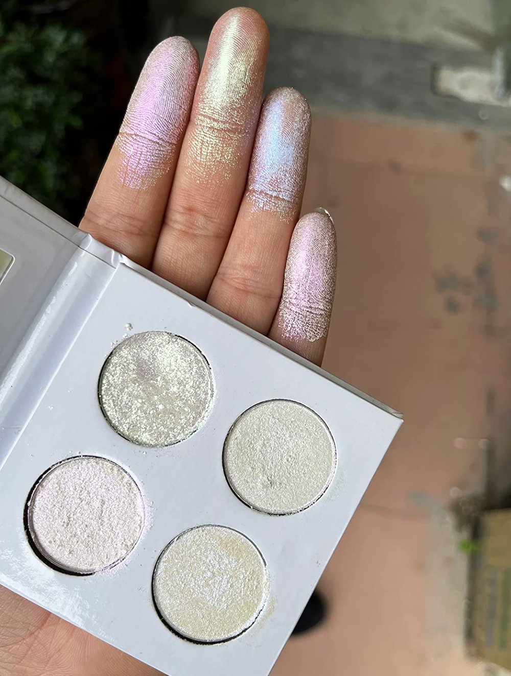 Duo Chrome Matte Eyeshadow Palette - White Series