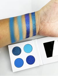 Image 3 of Duo Chrome Matte Eyeshadow Palette - Blue Series