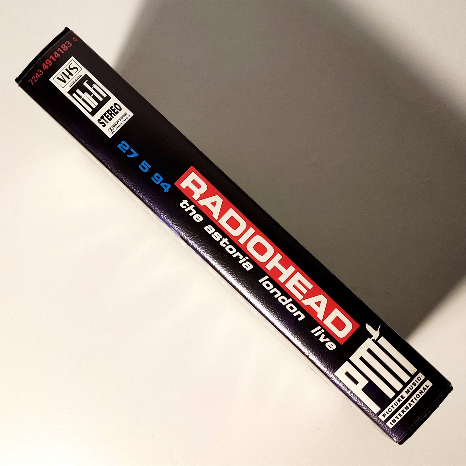 Radiohead - The Astoria London Live VHS | Wolf Tapes