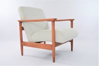 Image 1 of Fauteuil HOM24 bouclette crème