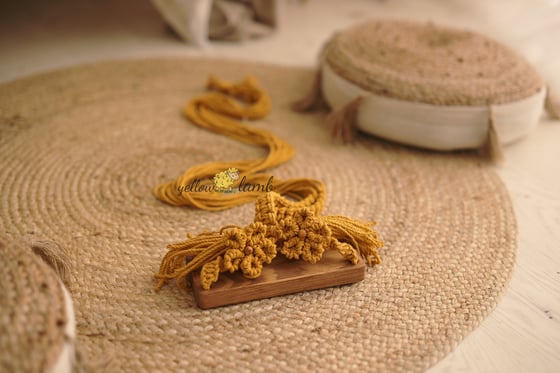 Image of « tiny macrame swing - mustard with whiskey brown - #2 »