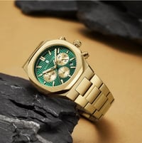 REF : 04 - New Luxury Quartz Movement Simple Waterproof Auto-date Sport Men Chronographv