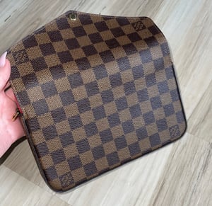 Image of Authentic Preloved Louis Vuitton Felicie Bag