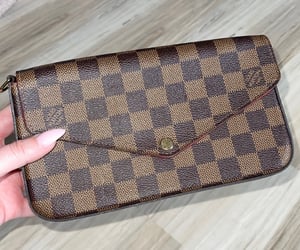 Image of Authentic Preloved Louis Vuitton Felicie Bag