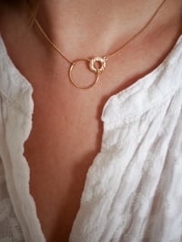 Image 2 of Collier Court OPIA Argenté