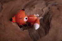 Knitted fox