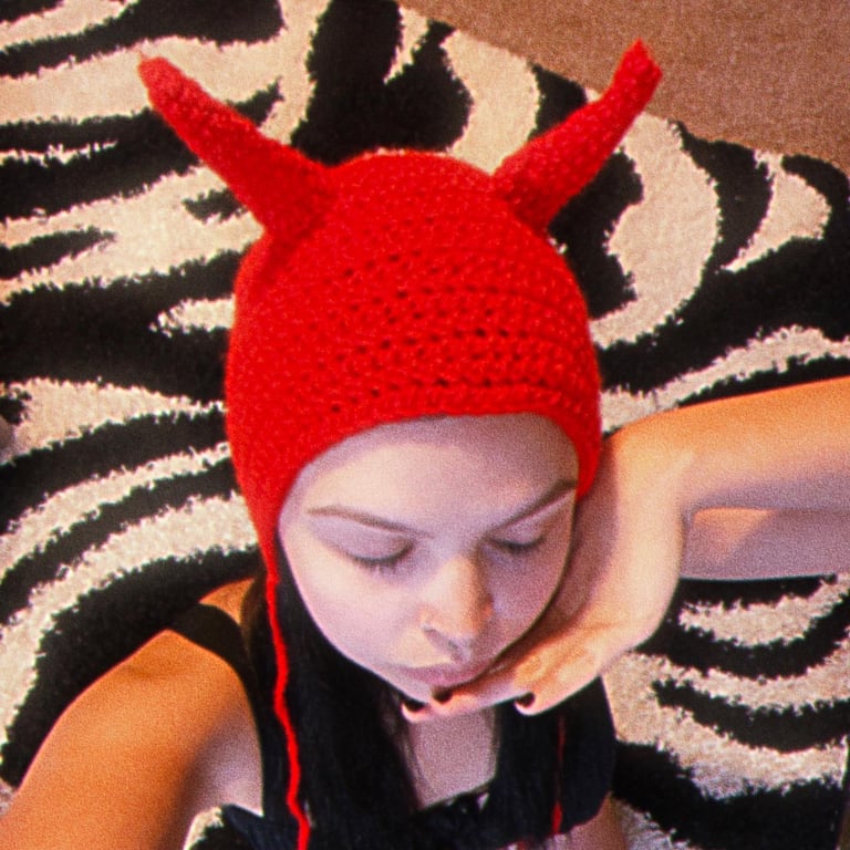 Horns Bonnet Image 2