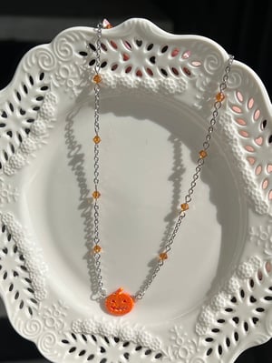 jack o lantern necklace 