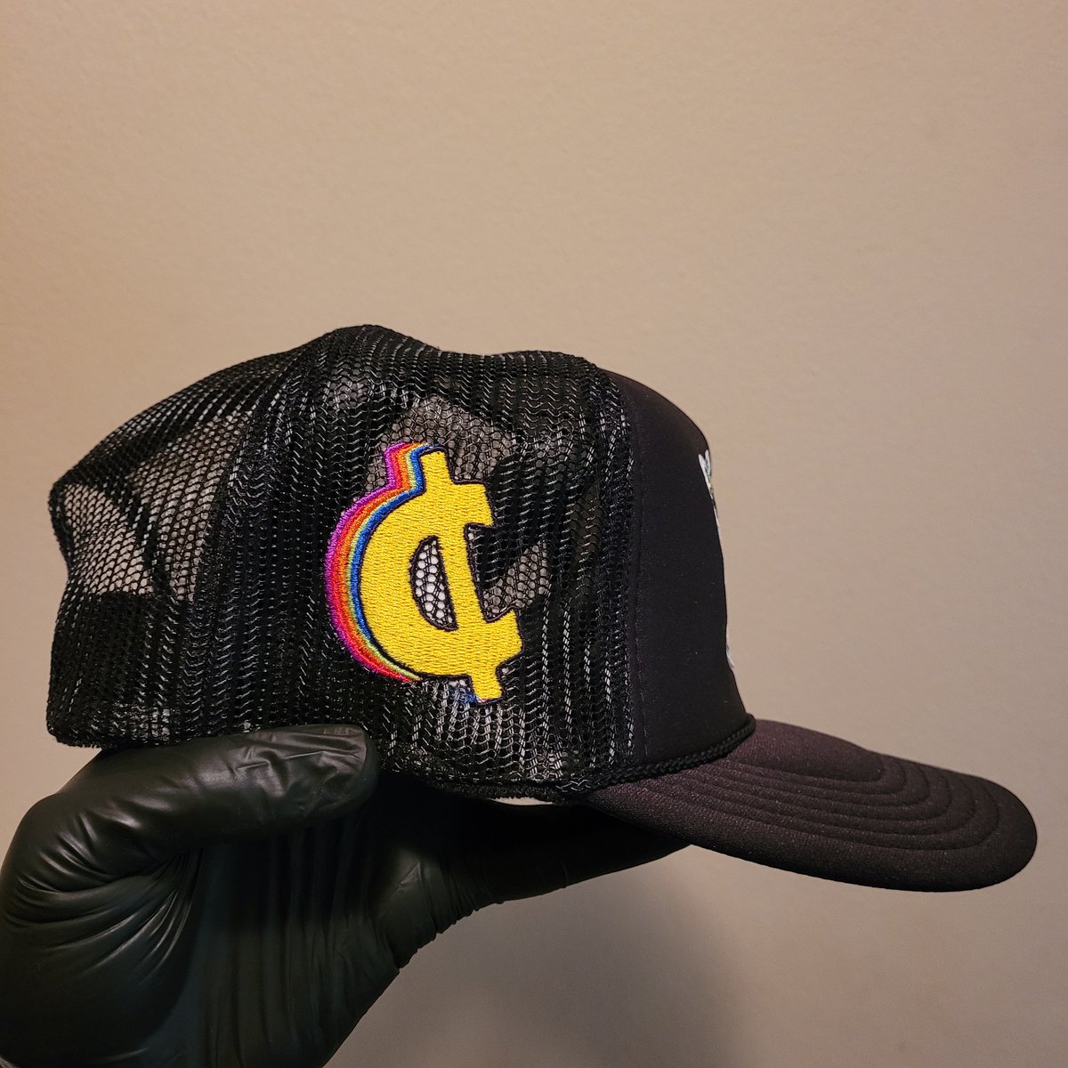 Beach Scene trucker hat(black)