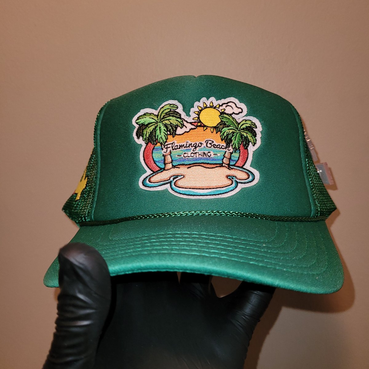 Beach Scene trucker hat(green)