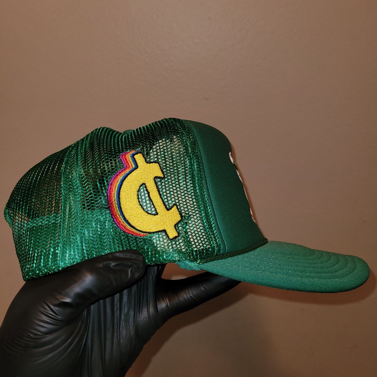 Beach Scene trucker hat(green)