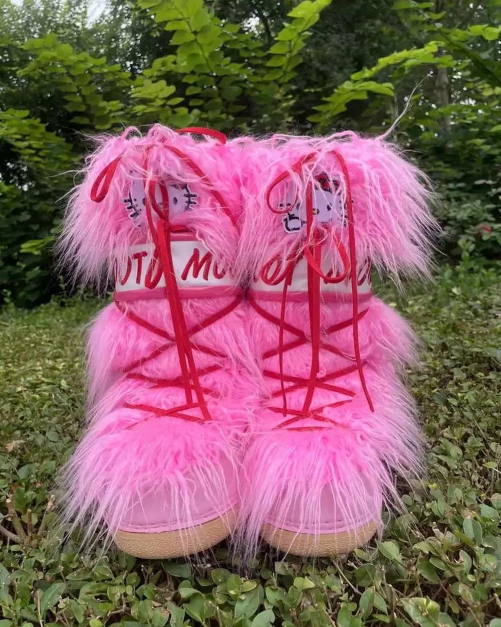 Hello Kitty Moon Boots