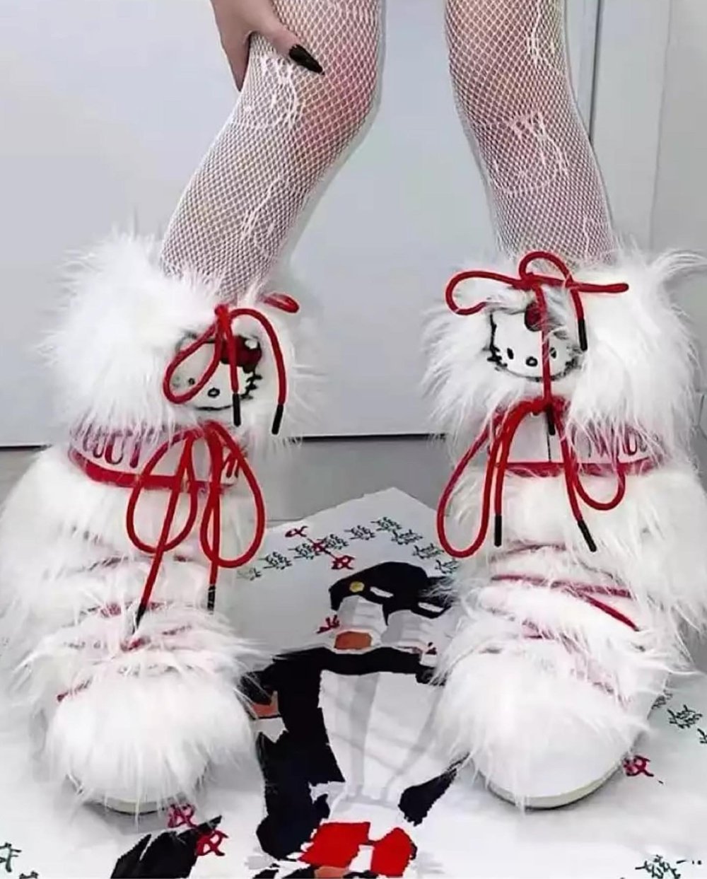 Hello Kitty Moon Boots