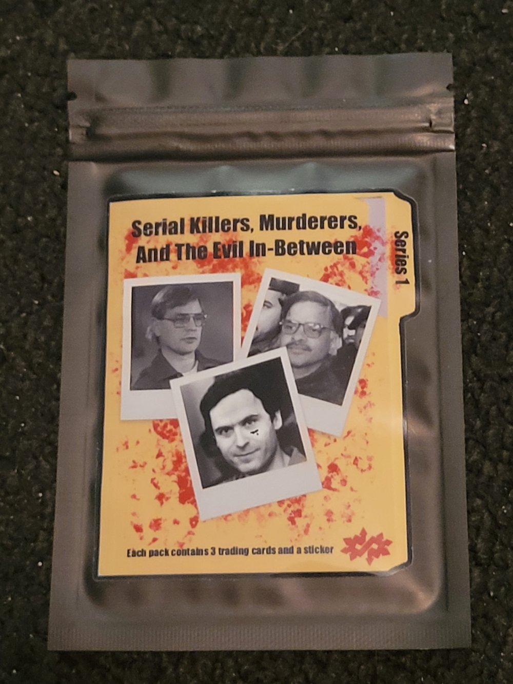 "Serial Killers, Murderers, And The Evil In-Between" Series 1 Trading Card Pack