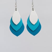 Image 1 of Australian leather teardrop earrings - White, turquoise blue, deep blue [TBL-026]