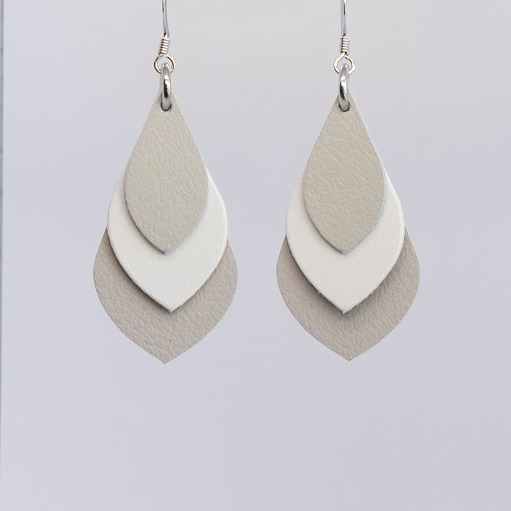 Image of Australian leather teardrop earrings - Stone and white [TSW-032]