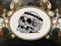 Image 1 of Crowned Embellished Skull Embroidery 5x7" Oval Hoop