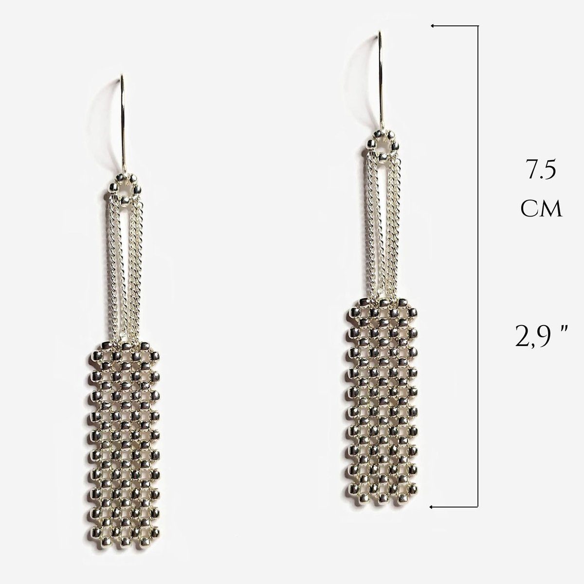 Image of Pendantes tissées en argent