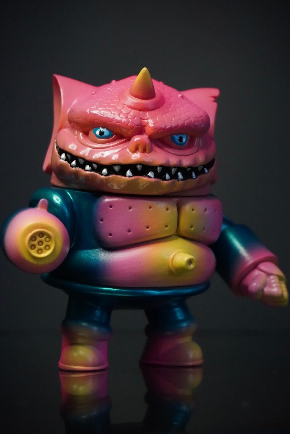 Shingangu X Videovomit “Defrost” Mecha Kaijyu